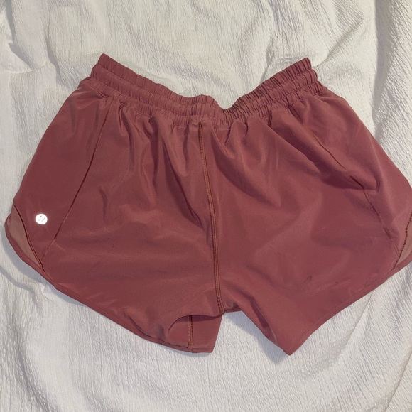 Lululemon Hotty Hot Low-Rise Short 4” - Picture 2 of 5